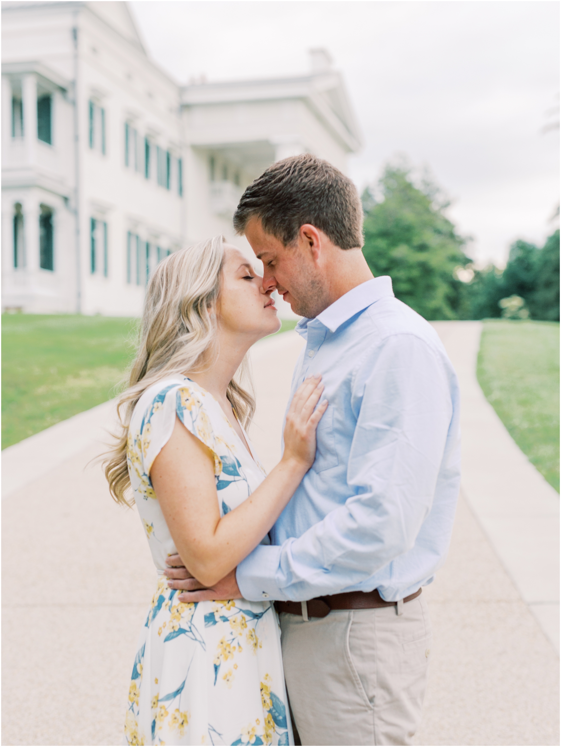 Gorgeous Sunrise Engagement Session at Morven Park in May 